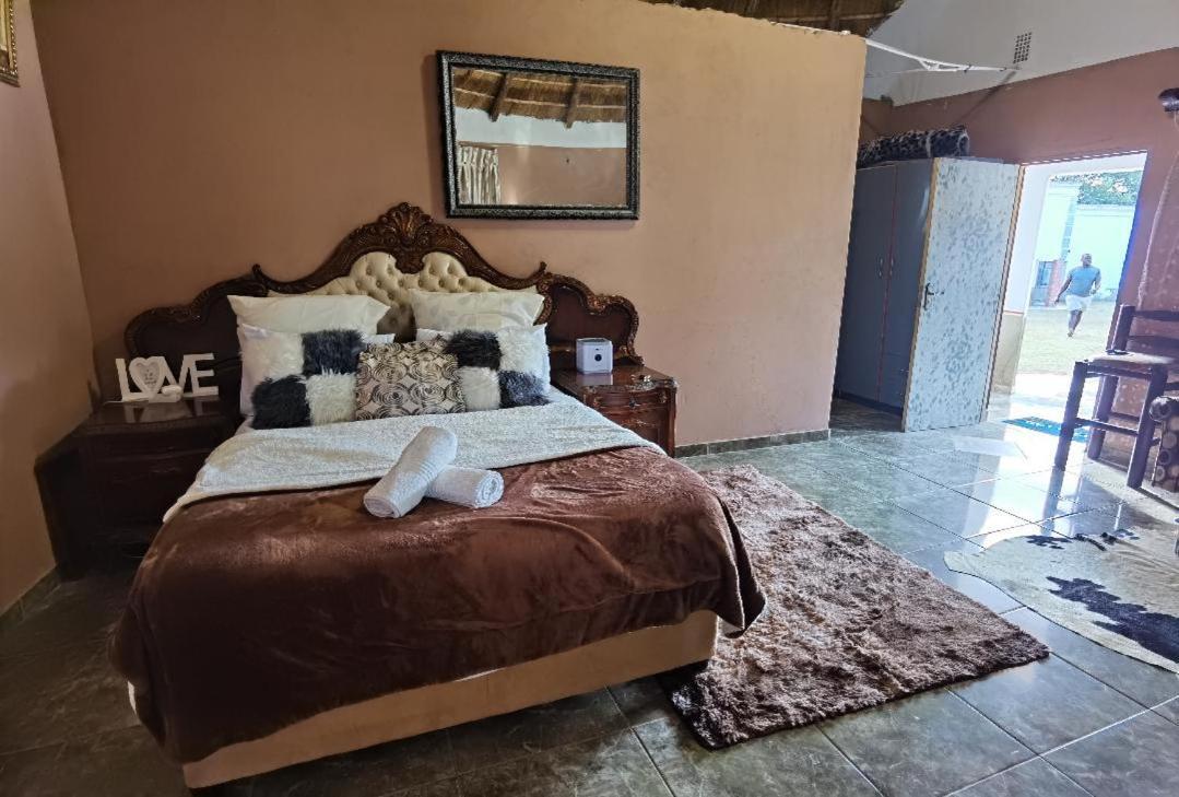 The Round House Apartment Manguzi Bagian luar foto
